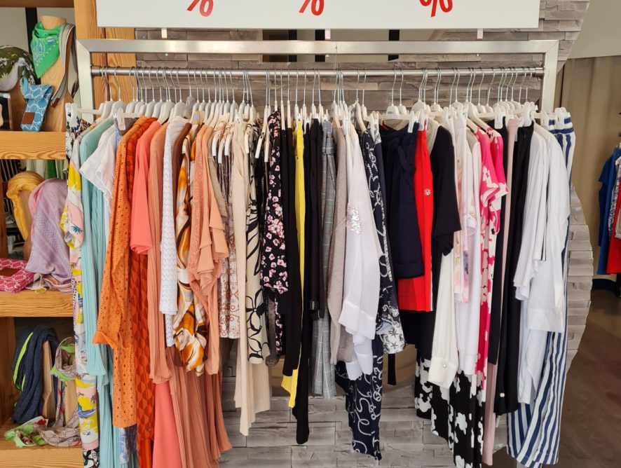 ☀️ VERKAUFSOFFENER SONNTAG 🧡 BIS 50% RABATT ☀️